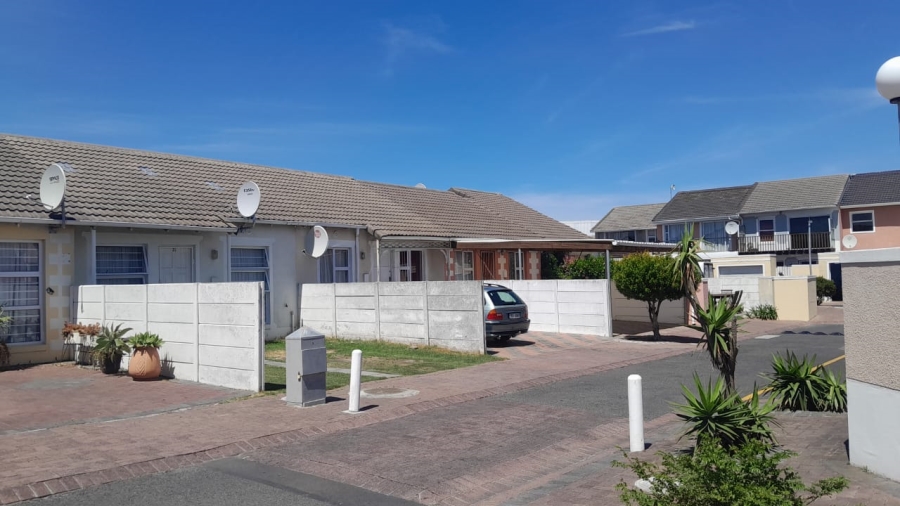 To Let 2 Bedroom Property for Rent in Thornton Western Cape